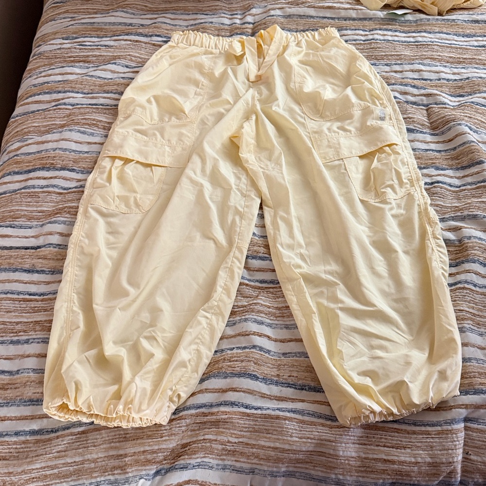 Free People down to earth CARGO style Joggers - Picture 3 of 13